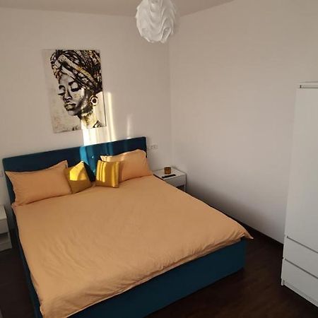 Belvedere Delux Apartment 데바 외부 사진