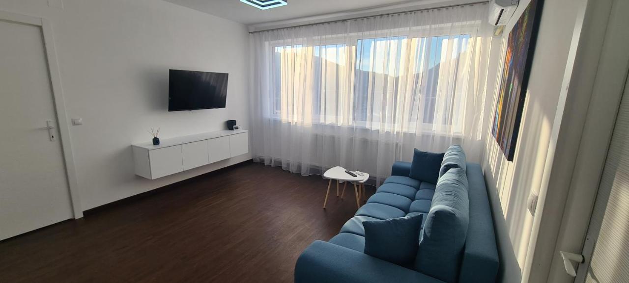 Belvedere Delux Apartment 데바 외부 사진